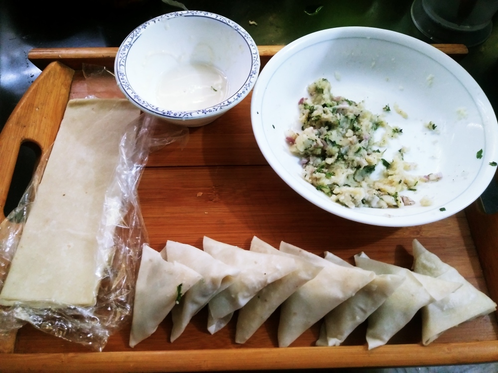 Potato samosa homemade pakistani desi recipe easy ramadhan iftar food kids friendly