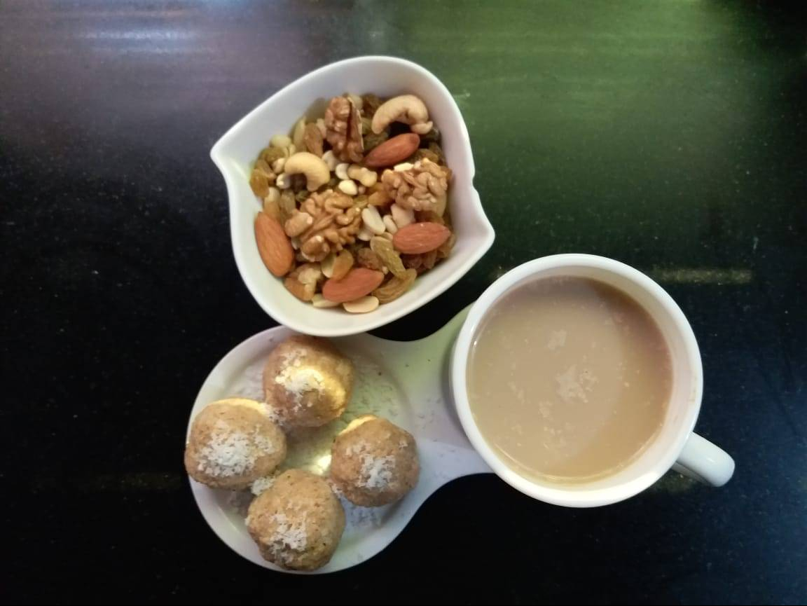 Nuts, rice, laddu, recipe, pakistani, healthy